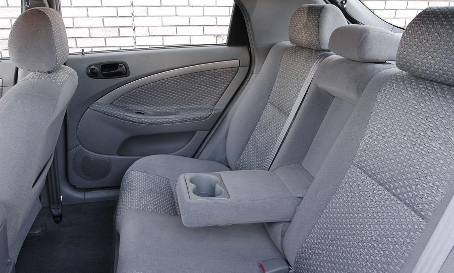  Daewoo Lacetti Hatchback 2004 года  (UK) (фото 8 из 11)